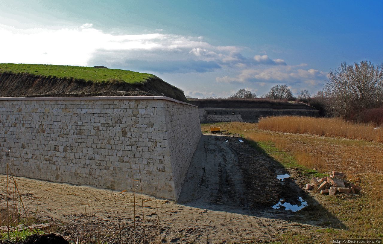 Силлагеред (крепость Силлаг) Комаром, Венгрия