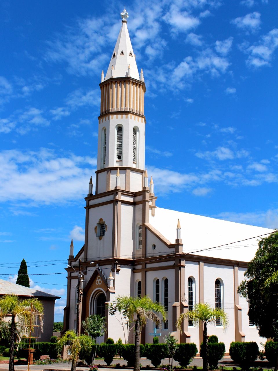 Кафедральная церковь г. Кампина-дас-Миссойс Кампина-дас-Миссойс, Бразилия