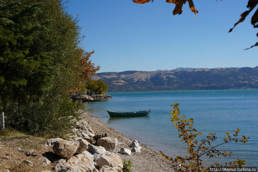*Зеленый остров*. Озеро Егирдир Анталия, Турция