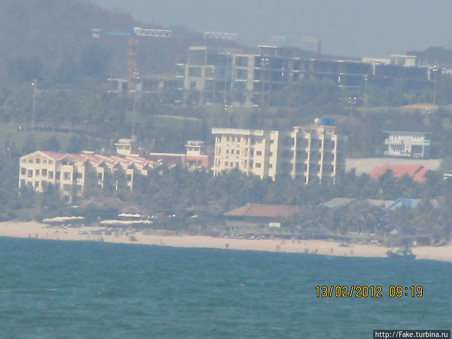 дальше по пляжу. несколько километров от нас. всего протяженность пляжа Муйне 22 км. дальше по пляжу. несколько километров от нас. всего протяженность пляжа Муйне 22 км.