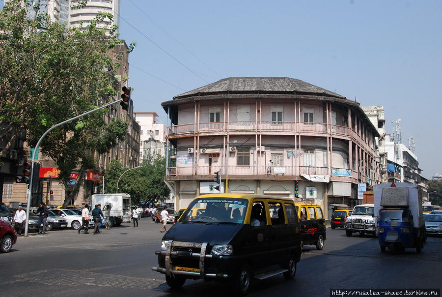 Здесь мне не хватало красок Мумбаи, Индия