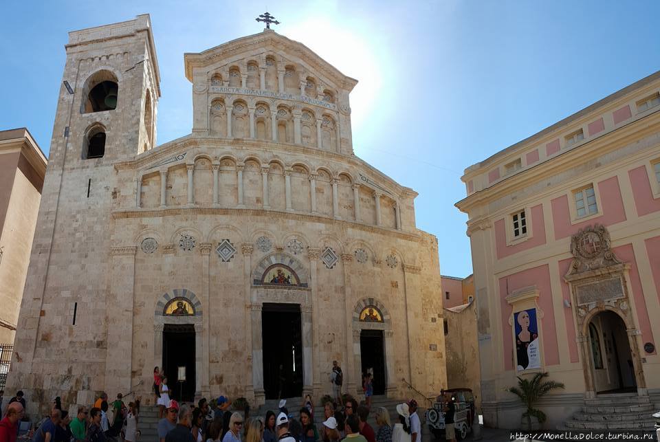 Кальари : Кафедральный собор Санта Мария Ассунта Кальяри, Италия