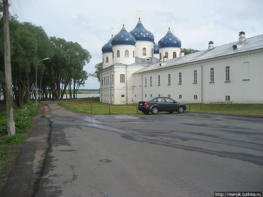 Крестовоздвиженский собор Великий Новгород, Россия
