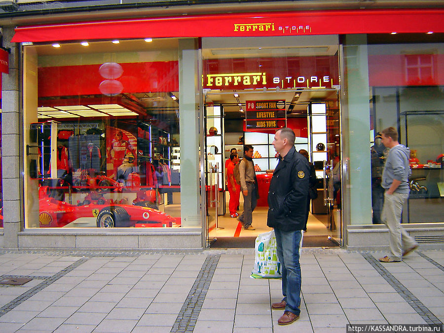 Ferrari store Мюнхен, Германия