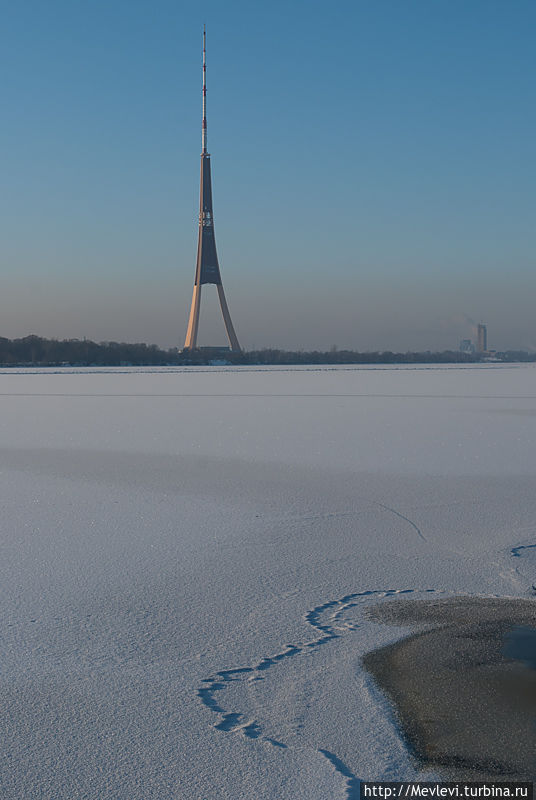 На крещение Двину сковало льдом Рига, Латвия
