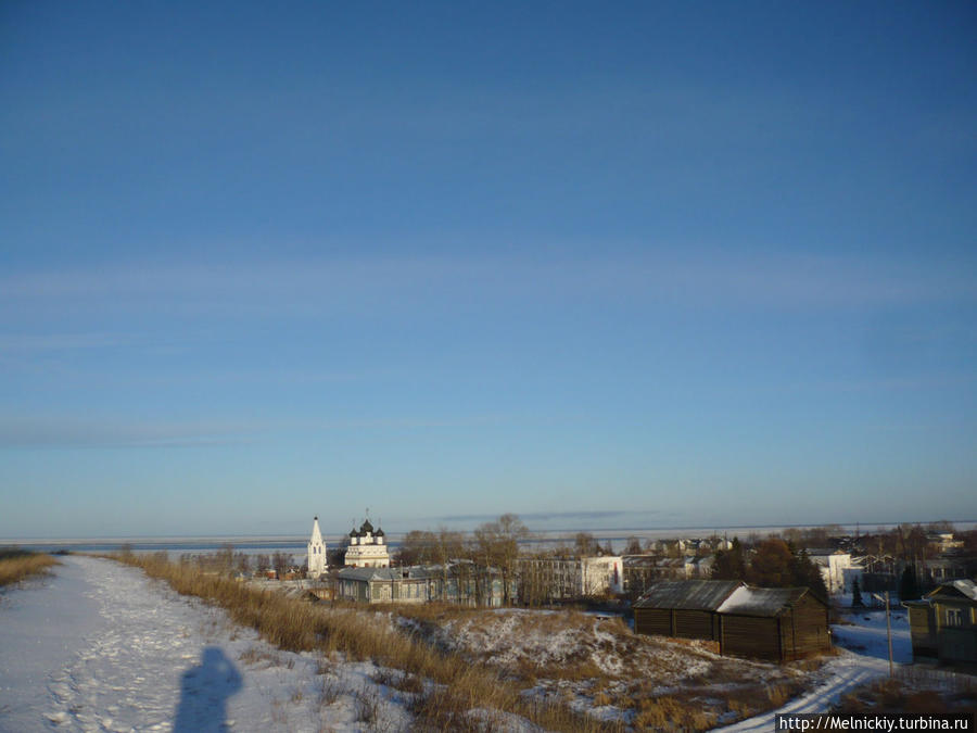 Зимняя прогулка по древнему Белозерску Белозерск, Россия Зимняя прогулка по древнему Белозерску Белозерск, Россия