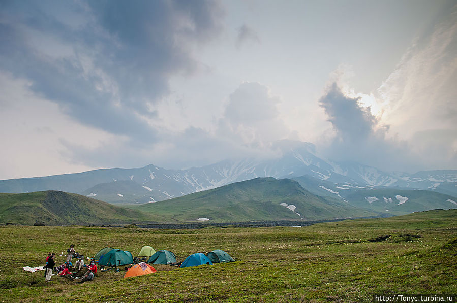 Наш лагерь на рассвете или закате? Наш лагерь на рассвете или закате?
