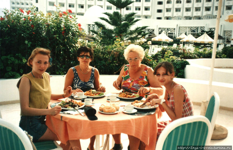 Обед в одном из отелей Сусса Сусс, Тунис Обед в одном из отелей Сусса Сусс, Тунис