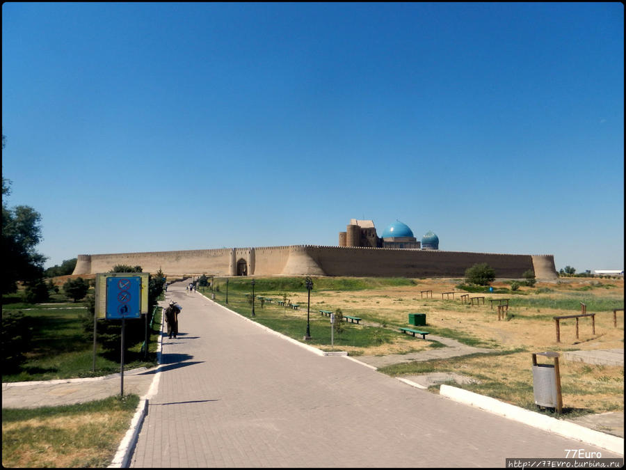 Один из древнейших городов Казахстана Туркестан, Казахстан
