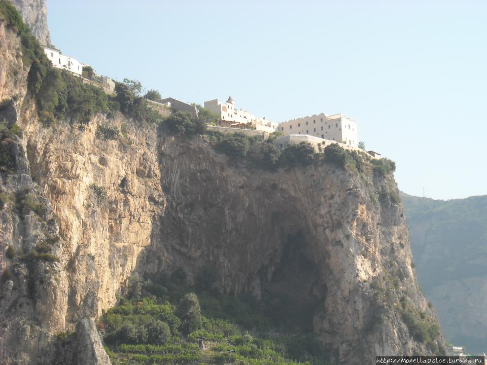 Гостиница Monastero Santa Rosa Hotel Spa Конка-деи-Марини, Италия