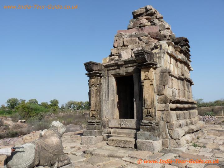Храм Лагуан Махадева / Laguan Mahadeva Temple