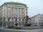 Памятник Георгию Победоносцу у здания областного МВД