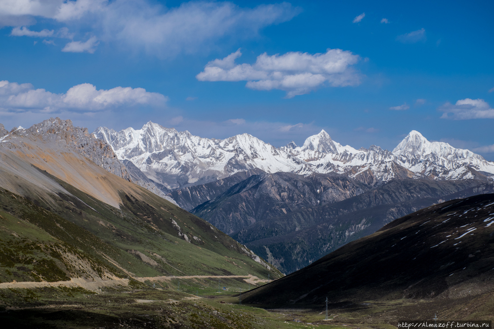 Трудный путь через горные перевалы Восточного Тибета Батанг, Китай