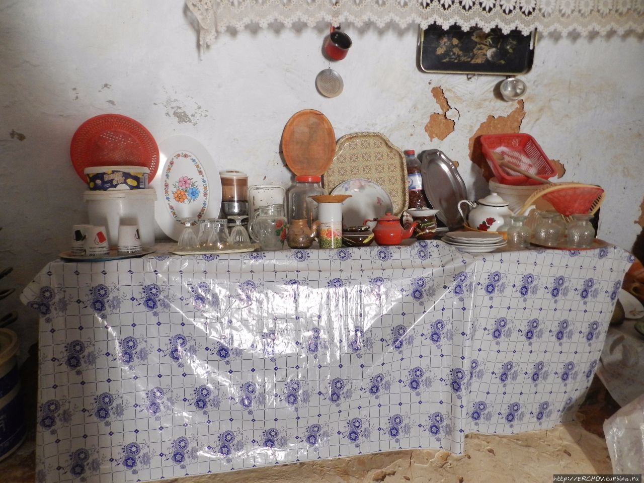 Экскурсия в Сахару. Ч — 2. В гостях у бабушки-троглодитки Матмата, Тунис