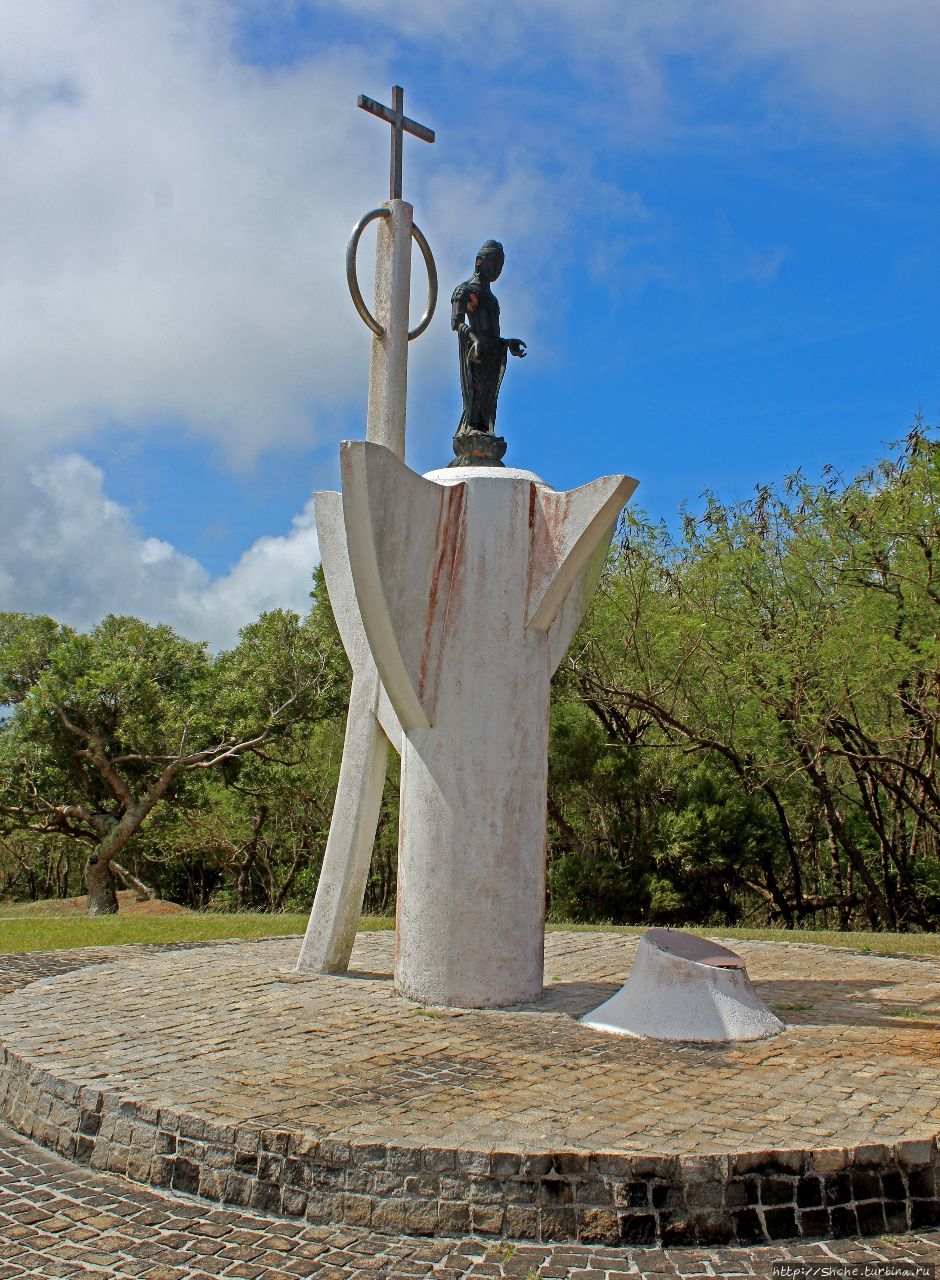 Скала самоубийц (Суицид-Клифф) Кэпитол-Хилл, остров Сайпан, Марианские острова
