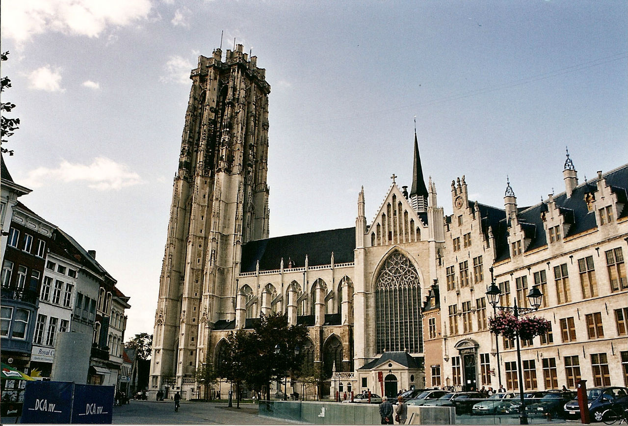 Башня и собор Синт-Румбольдс / Sint-Romboutskathedraal