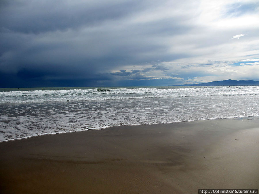 Небо, море и песок Салоу, Испания