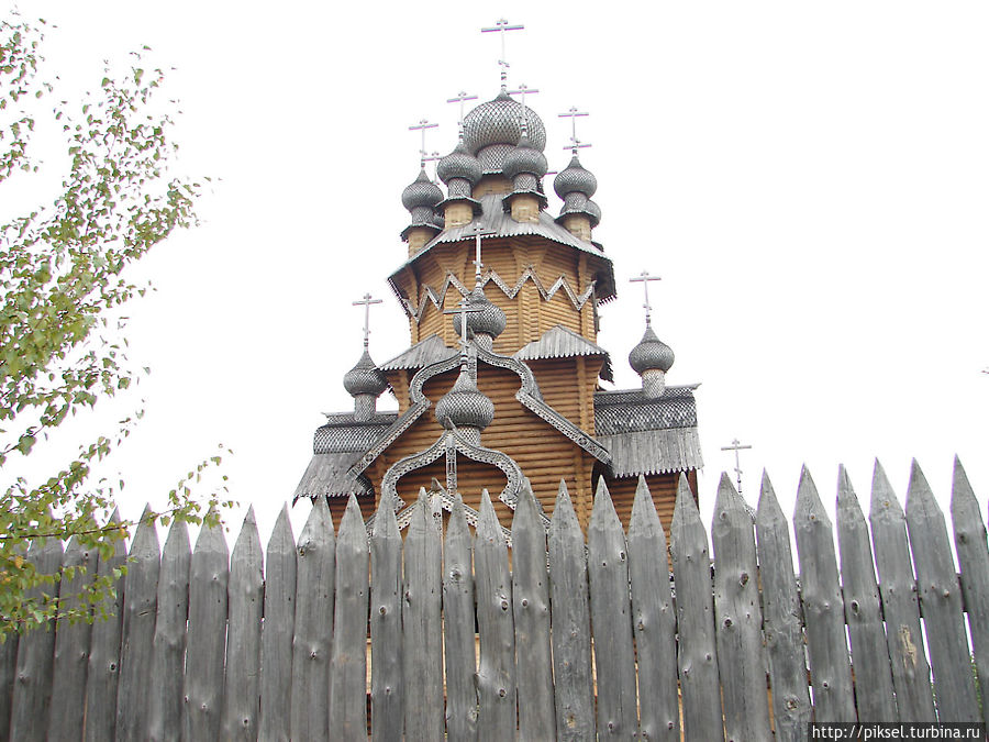 Всехсвятский скит. Вид сбоку Святогорск, Украина