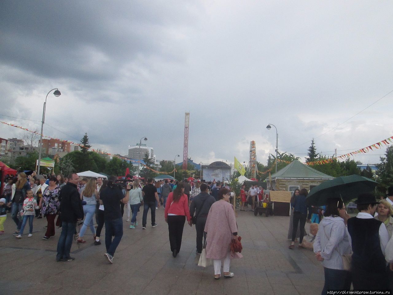 Гуляния в центре Тюмени на День России Тюмень, Россия