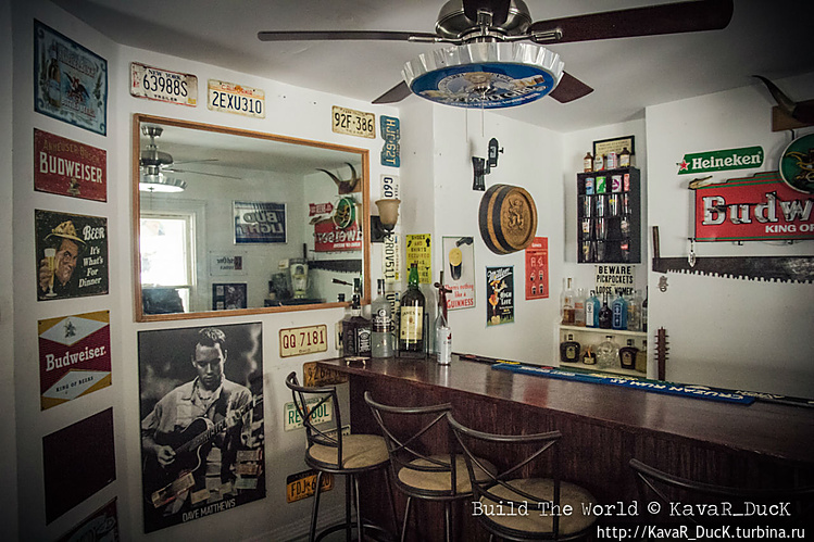 Дом Майка — барная стойка Дом Майка — барная стойка