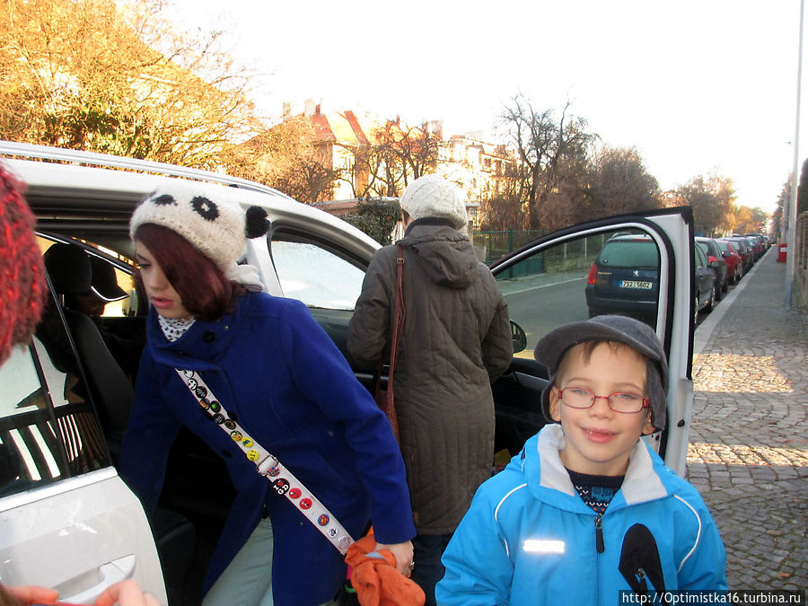 Дорога в Нюрнберг Нюрнберг, Германия Дорога в Нюрнберг Нюрнберг, Германия