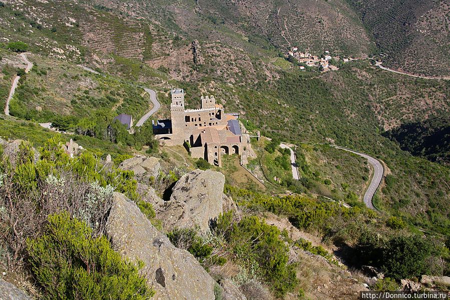 Замок Сан-Сальвадор-де-Ведрера Эль-Порт-де-ла-Сельва, Испания