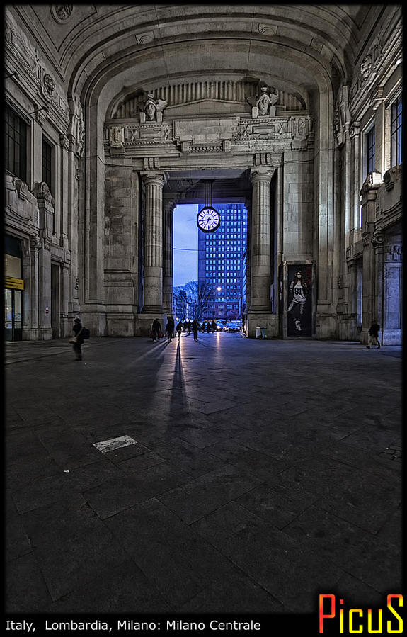 Наследие Муссолини Милан, Италия Наследие Муссолини Милан, Италия