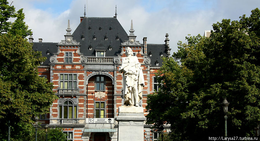 Памятник Франку Аннесенсу Брюссель, Бельгия