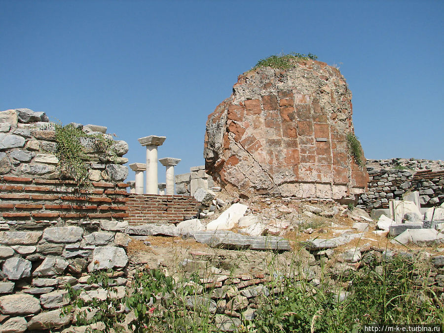 Базилика Святого Иоанна. Место, где похоронен ученик Христа Сельчук, Турция