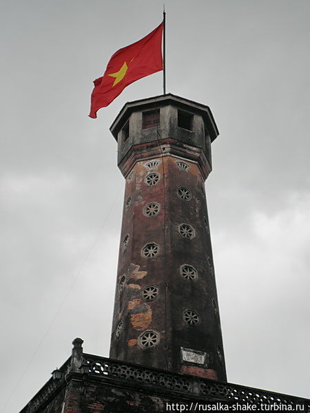 Ханойская Флаговая башня, редчайшая и мрачная Ханой, Вьетнам