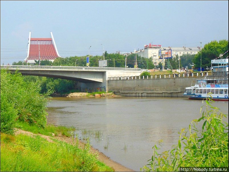 Вид с теплохода. Омск, Россия Вид с теплохода. Омск, Россия