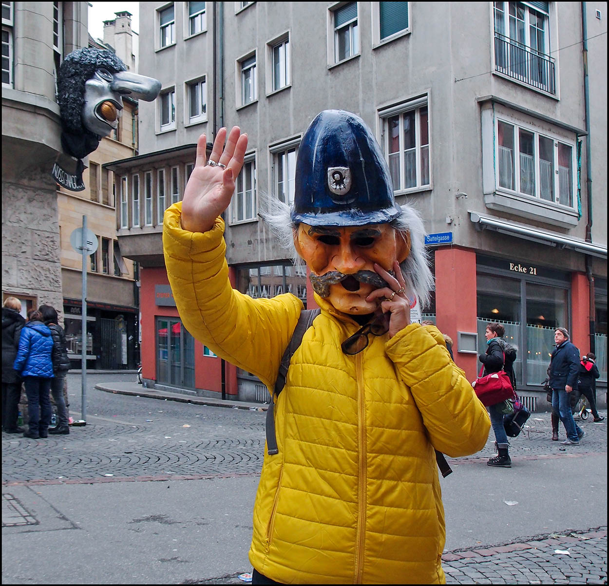 Фонари карнавального Базеля Базель, Швейцария Фонари карнавального Базеля Базель, Швейцария