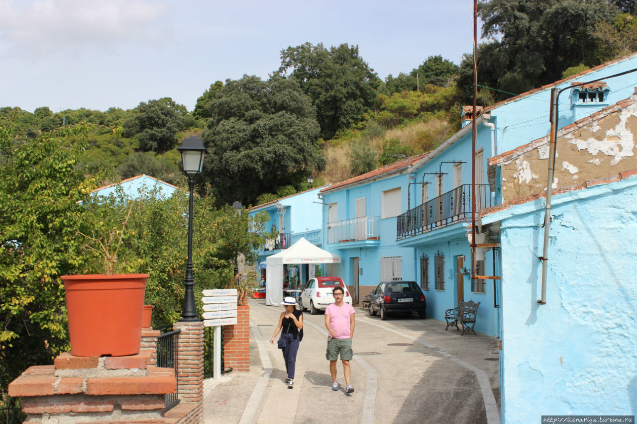 Голубая деревня Хускар Хускар, Испания