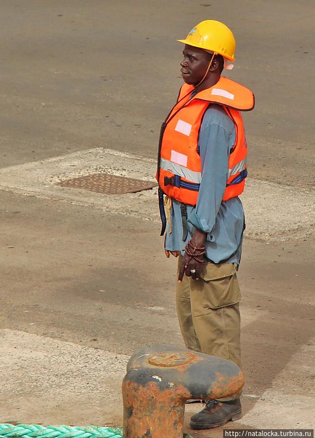 Барк Седов. Как встречают корабли... Дакар, Сенегал Барк Седов. Как встречают корабли... Дакар, Сенегал