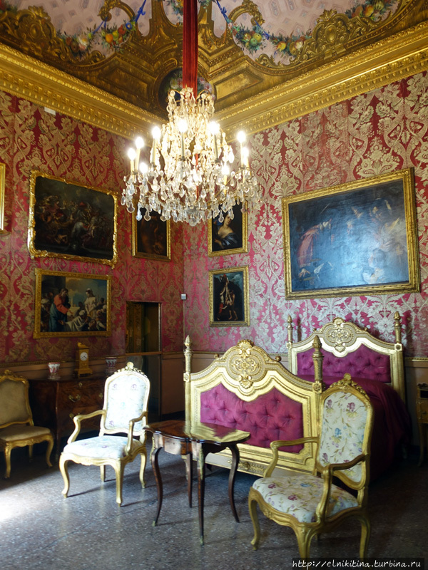 Королевский дворец Генуя, Италия
