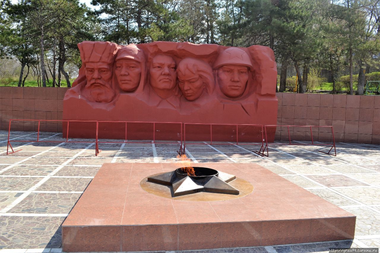 Мемориал Гражданской и Великой Отечественной войн Элиста, Россия