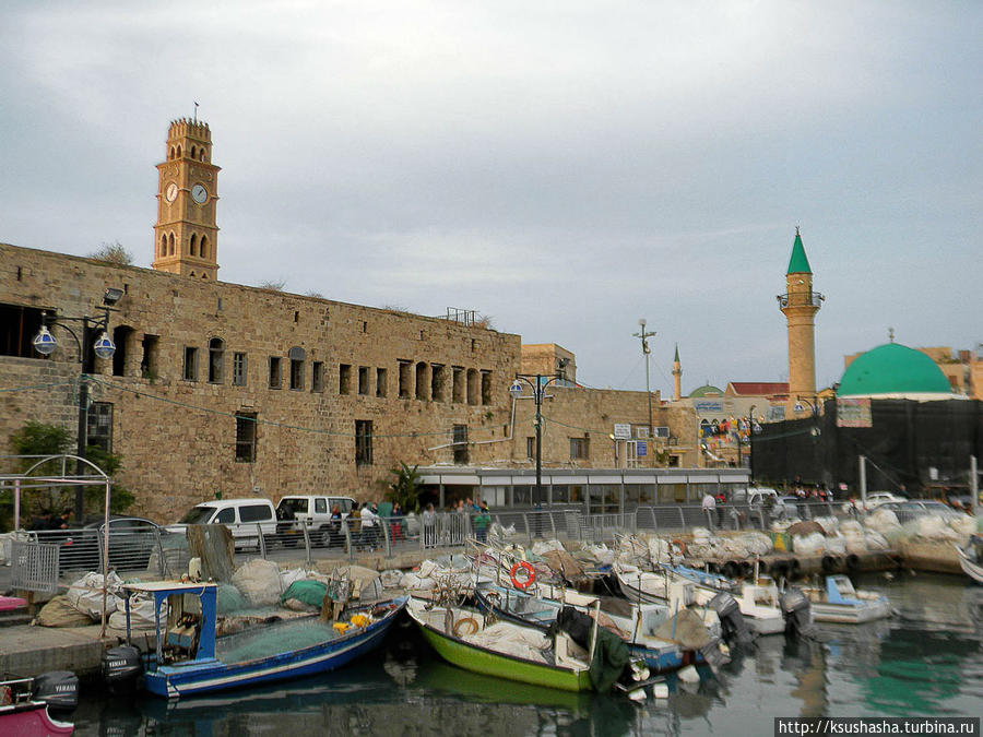 Венецианцы использовали в качестве порта вот эту гавань, вокруг неё выросли и их кварталы Акко, Израиль