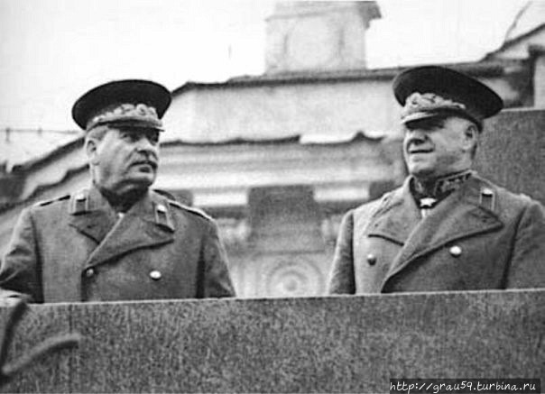 И.В. Сталин и Г.К. Жуков на Параде Победы в 1945 года (Из Интернета) Москва, Россия