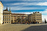 Градчаны. Площадь перед Пражским градом. Вид на Пражский замок.