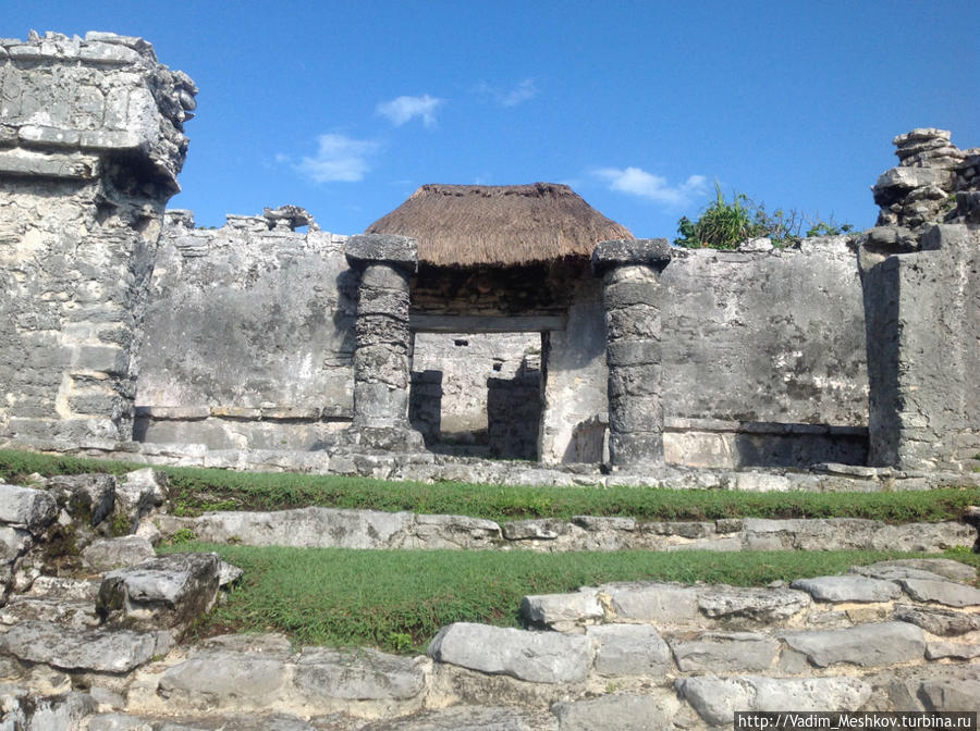 Руины древнего города майя Тулум