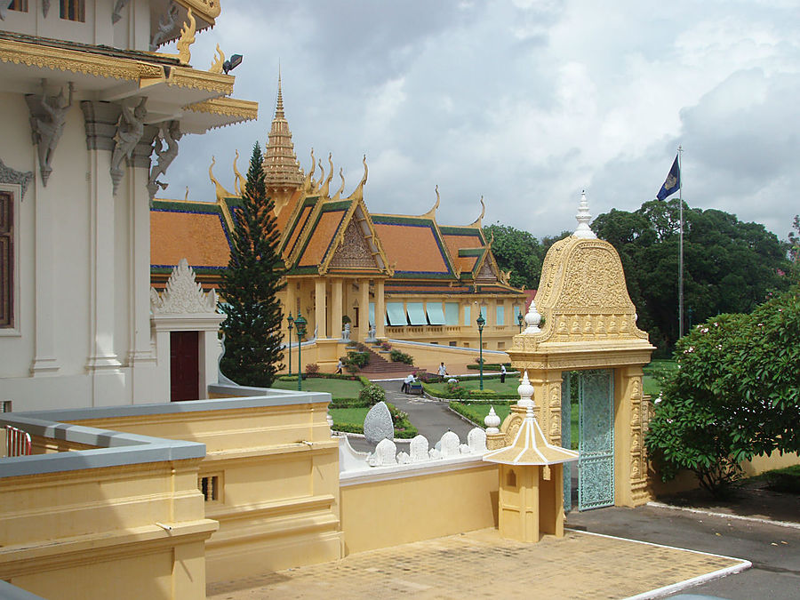 Пномпень. Королевский Дворец и Серебряная пагода Пномпень, Камбоджа