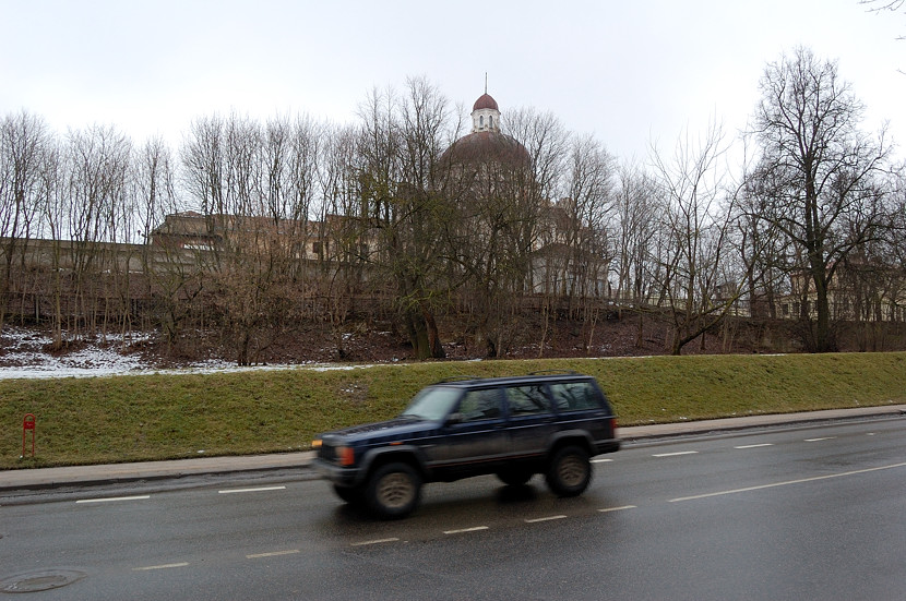 Церковь Иисуса. А вообще, если верить Викимапии, на горке за забором находится тюрьма Вильнюс, Литва