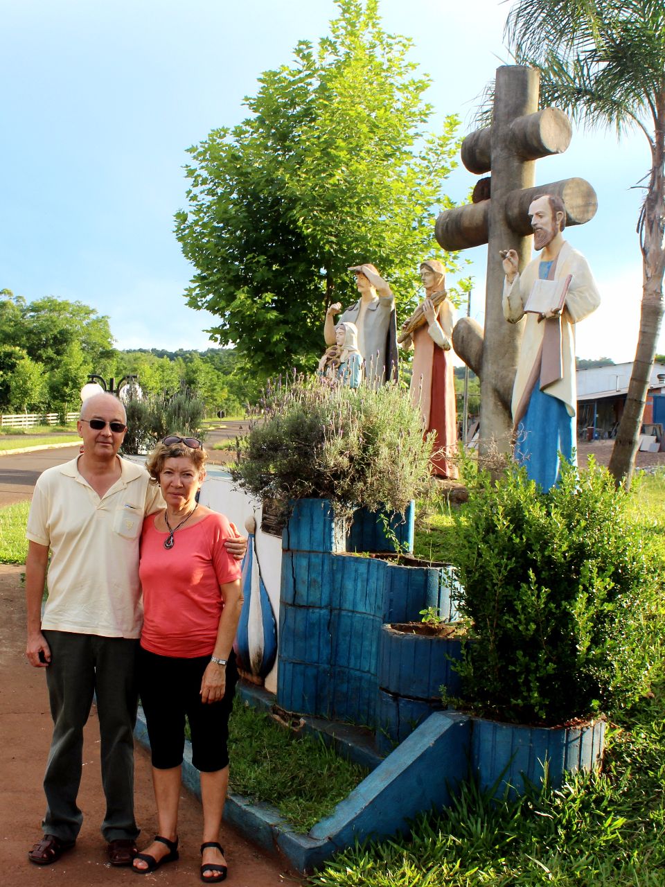 Монумент в честь столетия русской иммиграции Кампина-дас-Миссойс, Бразилия