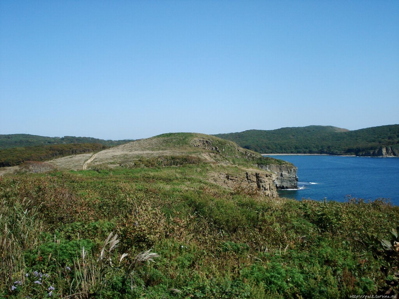 Позади в ковылях наша тро Позади в ковылях наша тро