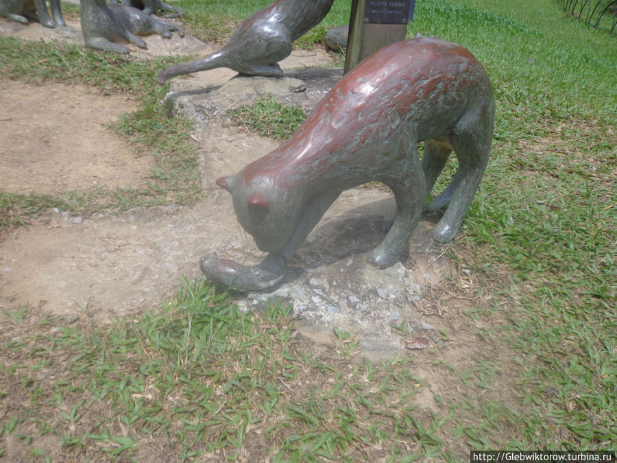 Памятник котам Кучинг, Малайзия