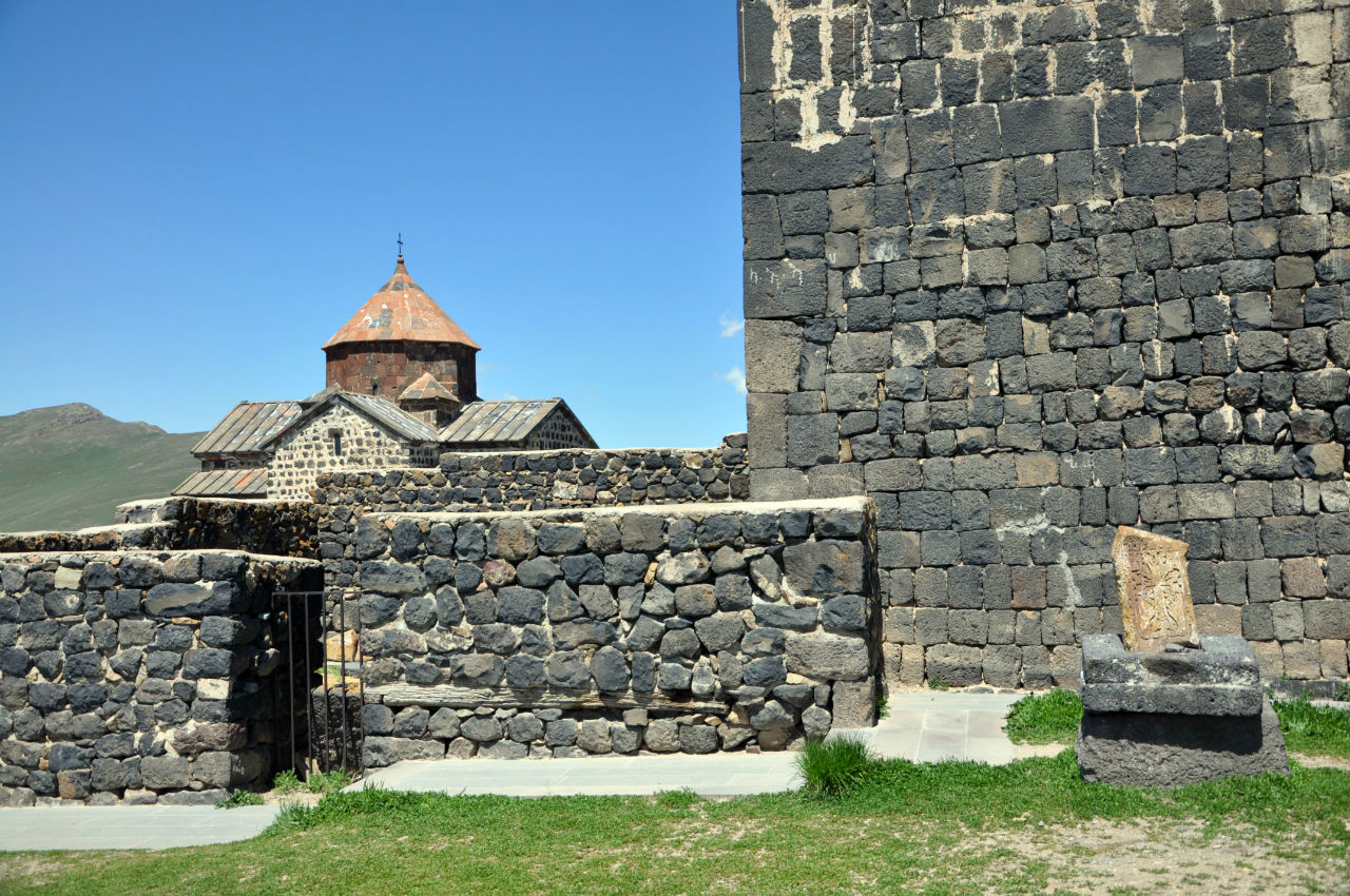 Дорогами Армении 2. Севан,Севан,Севанованк. Озеро Севан Национальный Парк, Армения