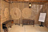 Традиционная мебель и предметы интерьера.