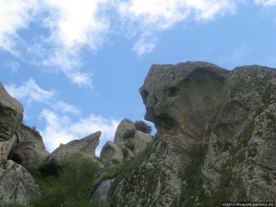 Лики, рожи Пьетрапертоза, Италия