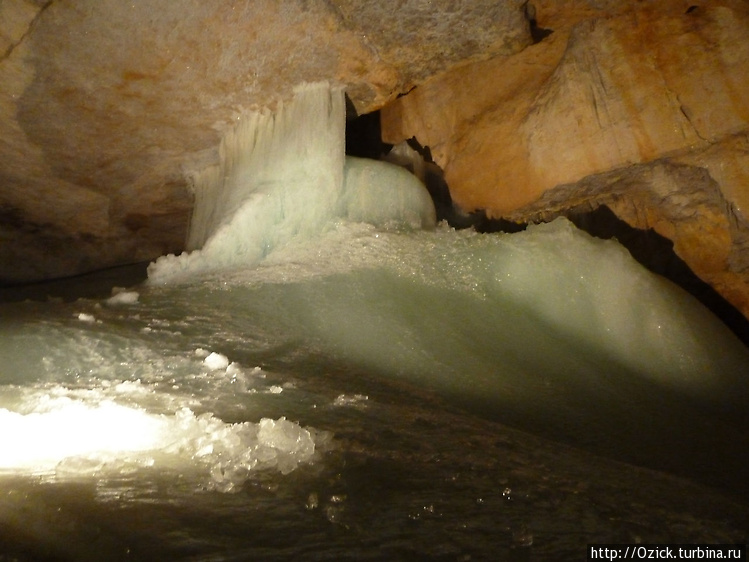 Ледяная пещера