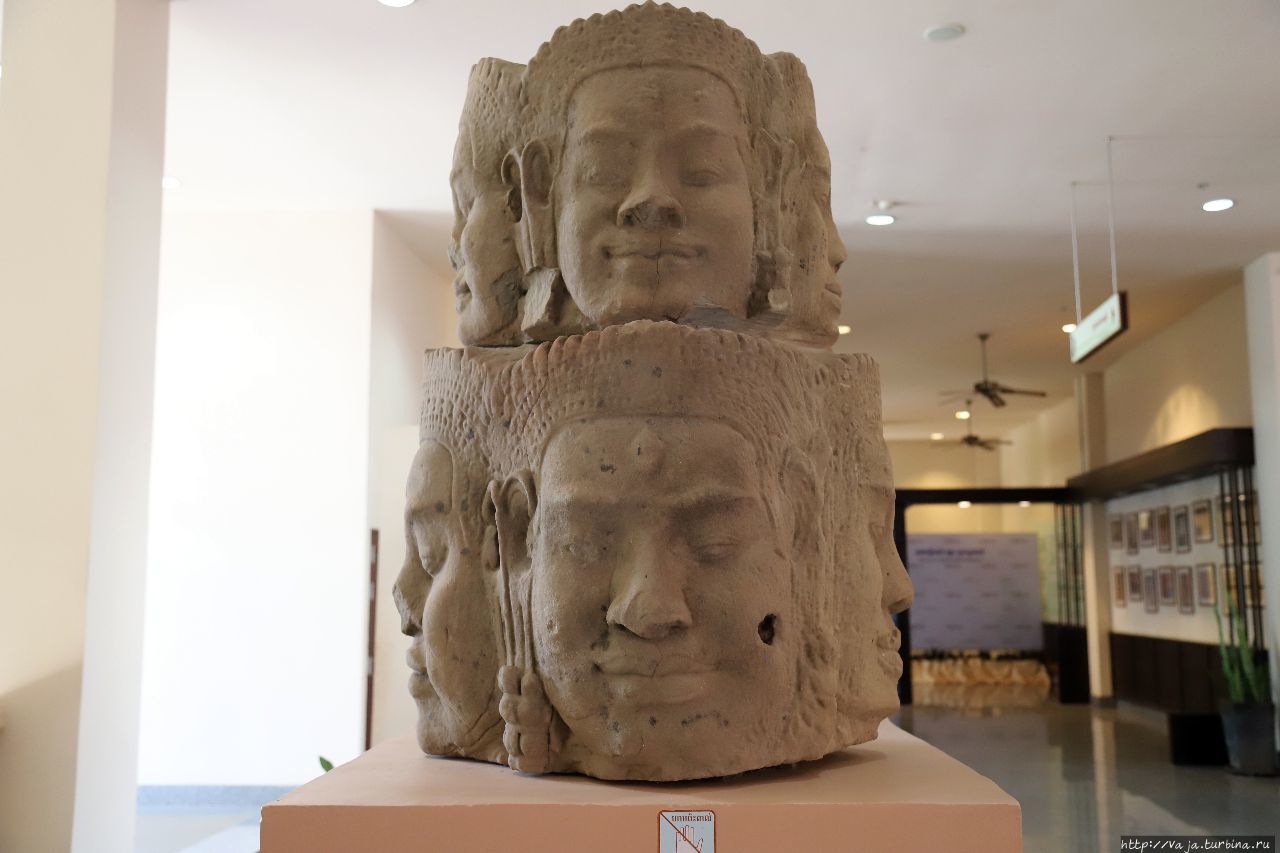 Национальный музей Ангор Вата. Первая часть Сиемреап, Камбоджа